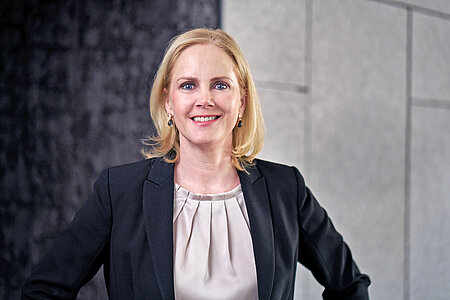 Portrait of Dagmar Reinhold, Global HR Director