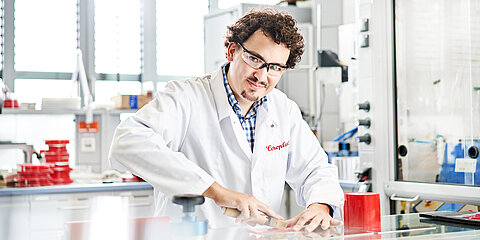 Mario Lünne at Work in the Development Lab