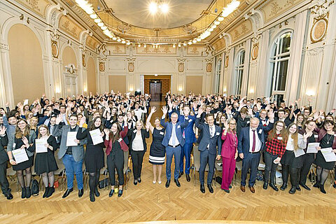 Gruppenfoto einer Vergabefeier des Deutschlandstipendiums