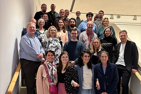 Teilnehmende bei der Coroplast Group Kunstführung