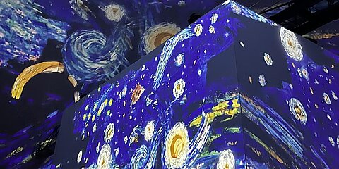 Experience the Starry Night projection inside the Visiodrom at Wuppertal’s Gasometer.